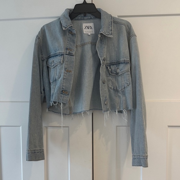 Zara Jackets & Blazers - Zara Cropped Distressed Cotton Jean Jacket, Size Small